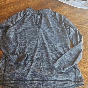 Old Navy Active Black and White Pullover